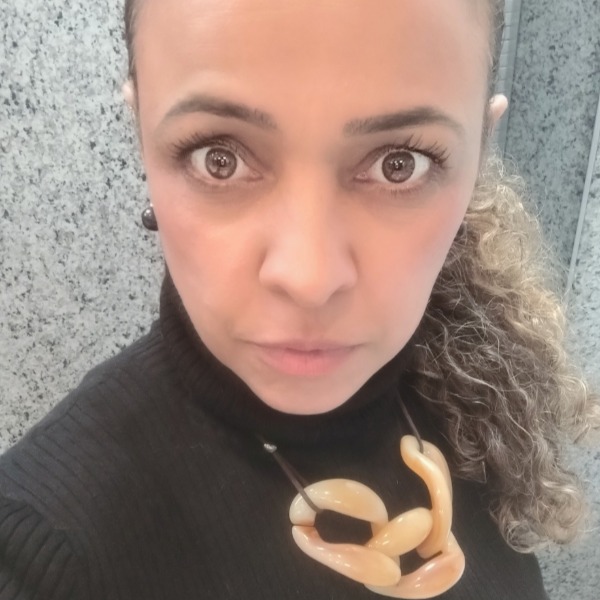 Profile photo of Sheila Araujo